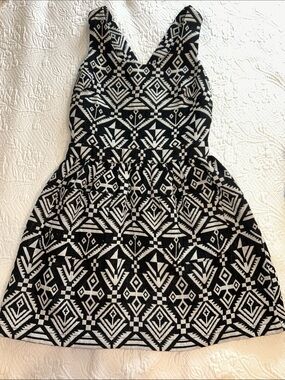 Sabo Skirt Black & White Mini Dress